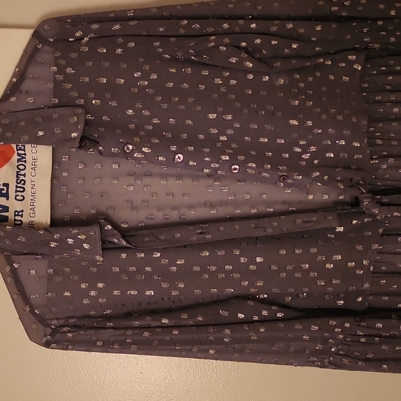 Metallic High-Low Top - Picture 2 of 2